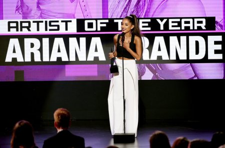 Ariana Grande, Jastin Biber, Dreyk, Beyonse va 2016-yilgi American Music Awardsning boshqa goliblari