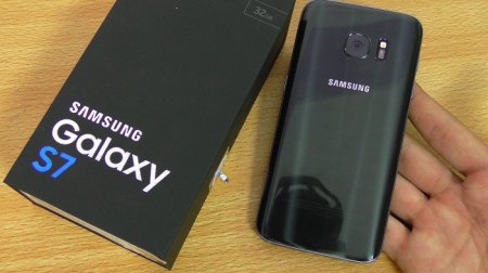 Qora rangli yaltiroq Galaxy S7 – Samsung’dan Apple’ga javob