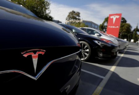 Tesla on yillikning eng yaxshi avtomobilsozlik kompaniyasi deb e'tirof etildi